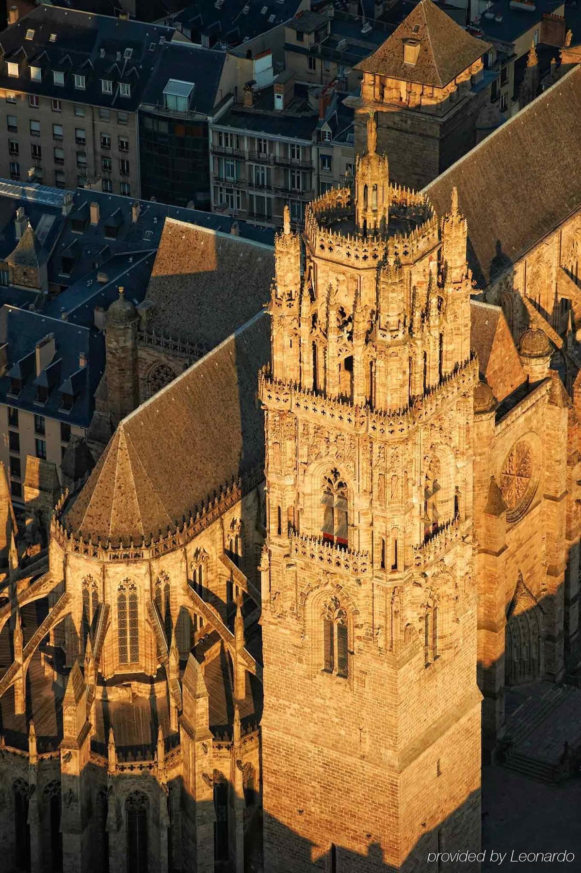 Hotel Mercure Rodez Cathedrale Exterior foto